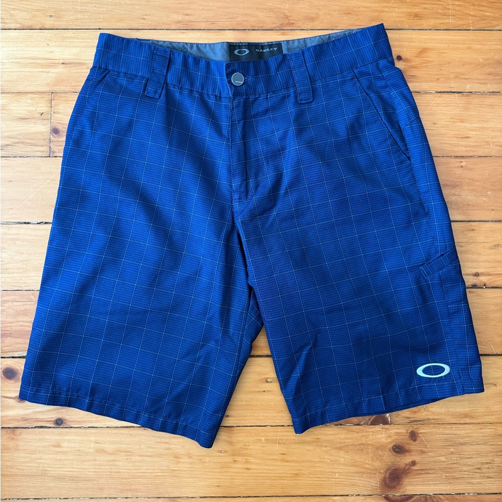 OAKLEY Cross Town Golf Short Men's 30" Blue Plaid RN#96548 5 Pockets
